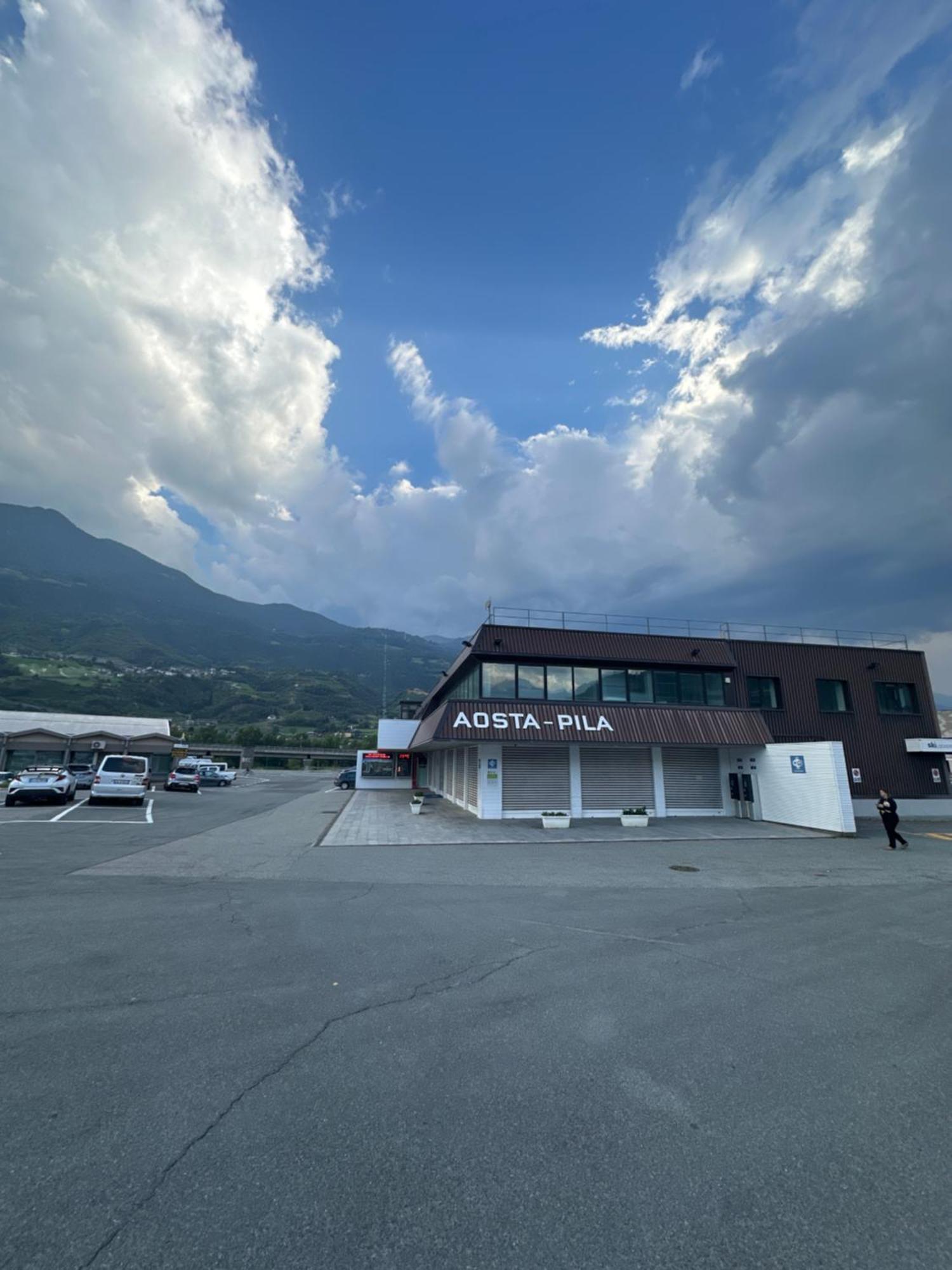 Aosta Center Holidays Apartments Ngoại thất bức ảnh